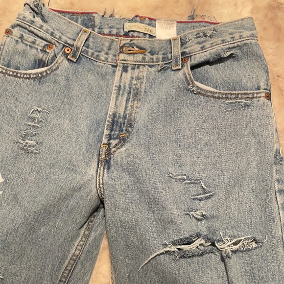 ✨womens denim Levi’s jeans with white painted crosses✨ - Picture 5 of 10